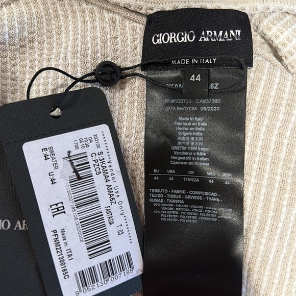 Giorgio Armani Beige and White Knit Sweater - Picture 6 of 7